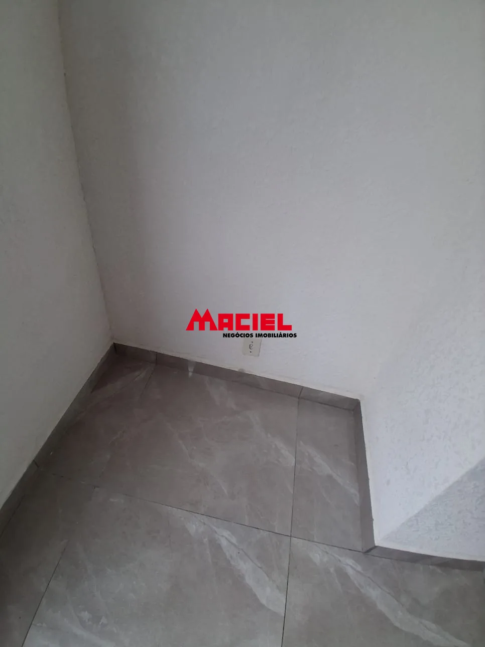 Alugar Casa / Sobrado em S&atilde;o Jos&eacute; dos Campos R$ 2.700,00 - Foto 8