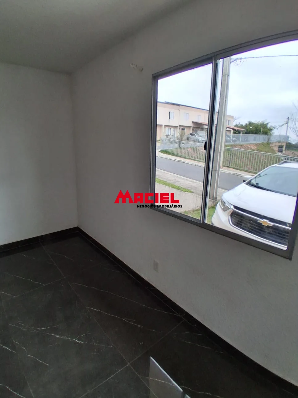 Alugar Casa / Sobrado em S&atilde;o Jos&eacute; dos Campos R$ 2.700,00 - Foto 10