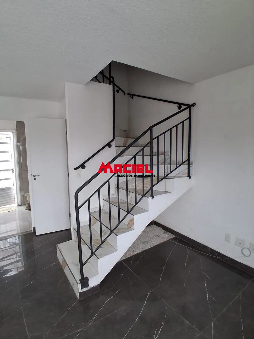 Alugar Casa / Sobrado em S&atilde;o Jos&eacute; dos Campos R$ 2.700,00 - Foto 11