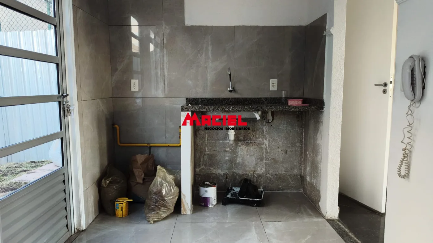 Alugar Casa / Sobrado em S&atilde;o Jos&eacute; dos Campos R$ 2.700,00 - Foto 18