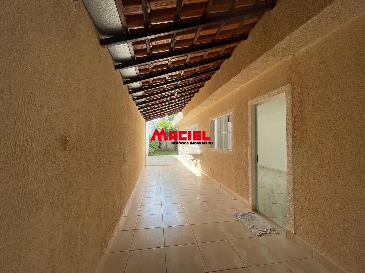 Comprar Casa / Padr&atilde;o em S&atilde;o Jos&eacute; dos Campos R$ 445.500,00 - Foto 1