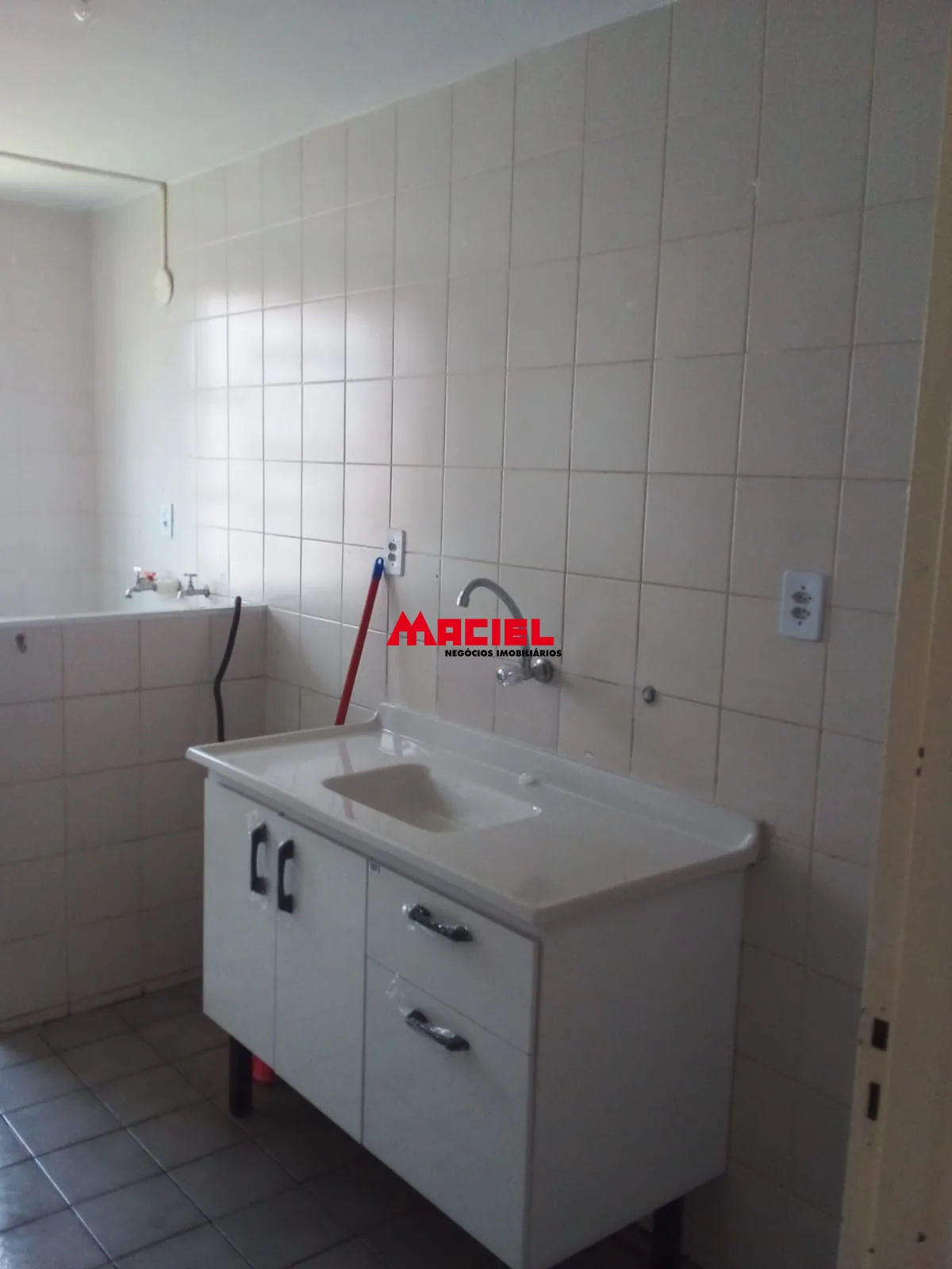 Alugar Apartamento / Padr&atilde;o em S&atilde;o Jos&eacute; dos Campos R$ 1.600,00 - Foto 9