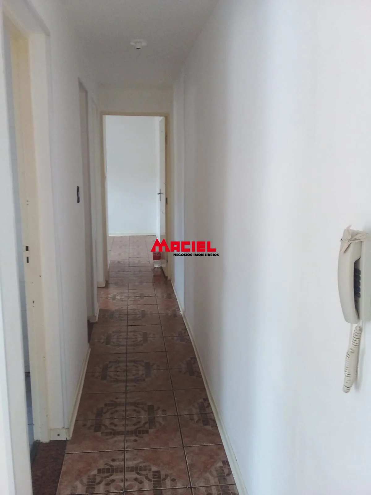 Alugar Apartamento / Padr&atilde;o em S&atilde;o Jos&eacute; dos Campos R$ 1.600,00 - Foto 14