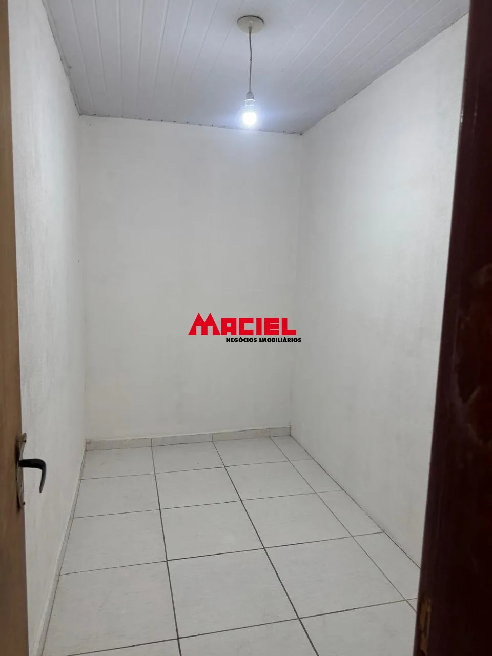 Comprar Casa / Padr&atilde;o em S&atilde;o Jos&eacute; dos Campos R$ 395.000,00 - Foto 3