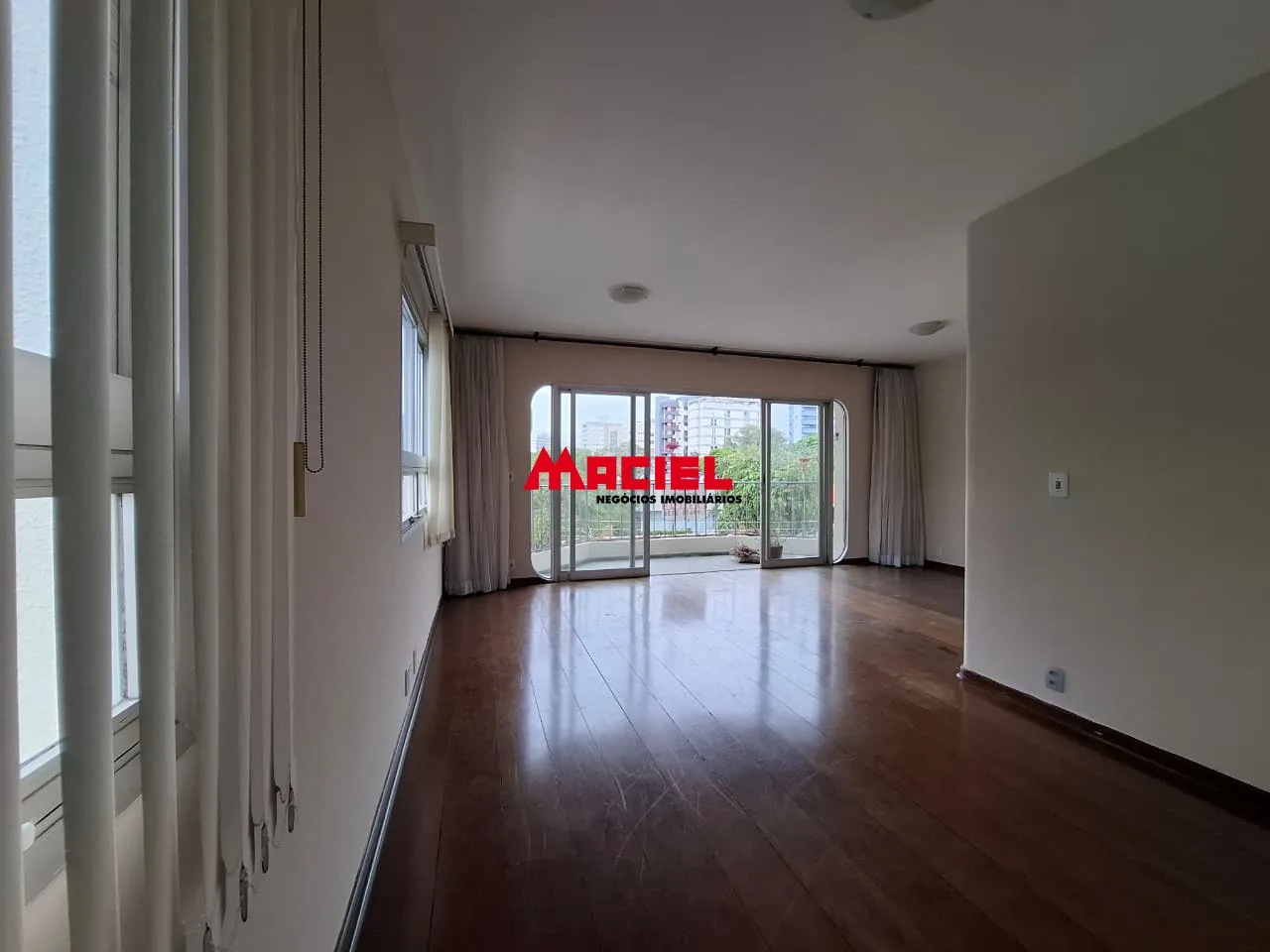Comprar Apartamento / Padr&atilde;o em S&atilde;o Jos&eacute; dos Campos R$ 790.000,00 - Foto 2