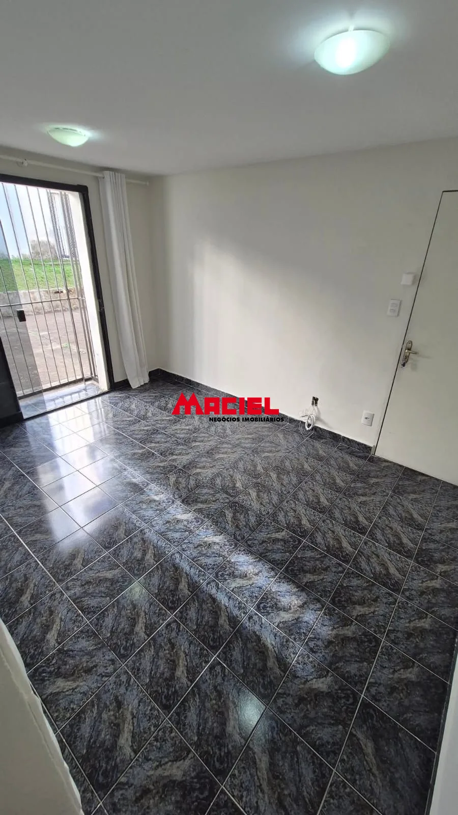 Comprar Apartamento / Padr&atilde;o em S&atilde;o Jos&eacute; dos Campos R$ 299.000,00 - Foto 4