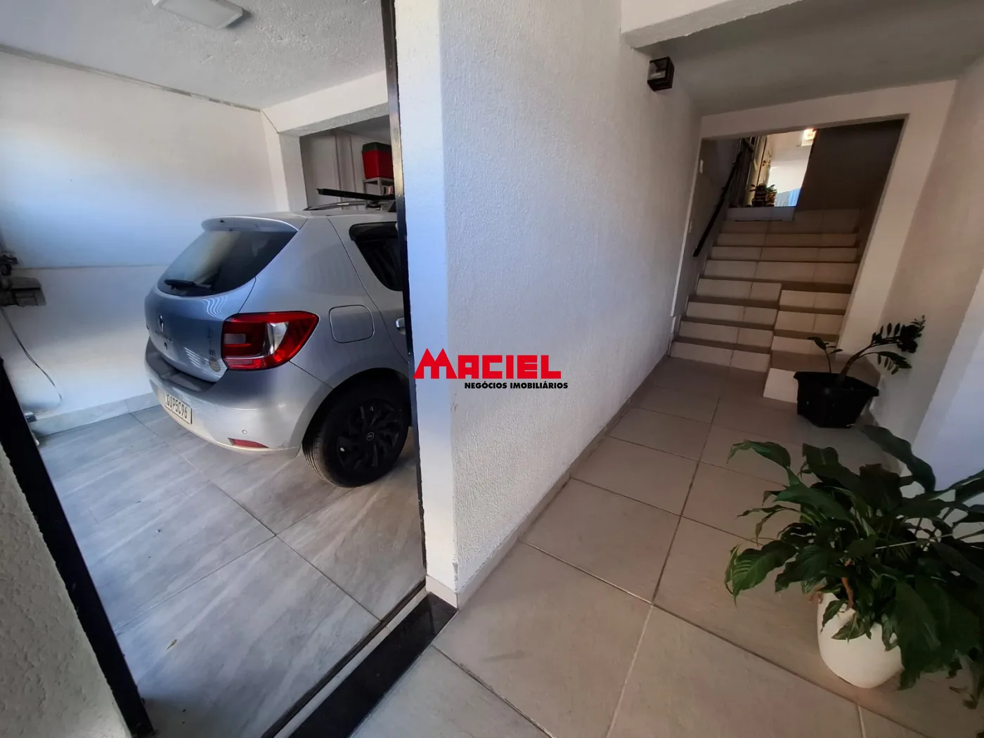 Comprar Casa / Padr&atilde;o em S&atilde;o Jos&eacute; dos Campos R$ 400.000,00 - Foto 1