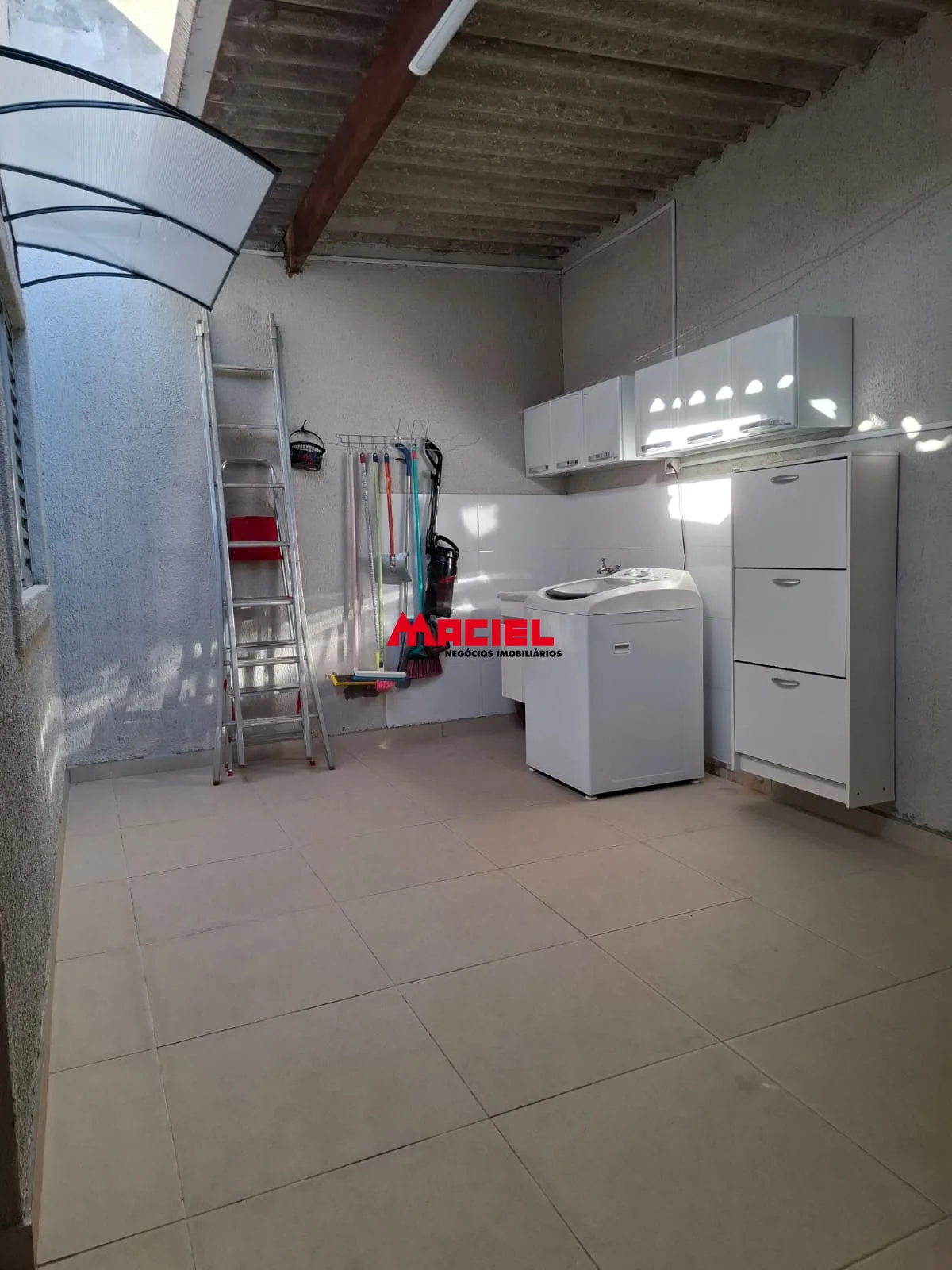 Comprar Casa / Padr&atilde;o em S&atilde;o Jos&eacute; dos Campos R$ 400.000,00 - Foto 18