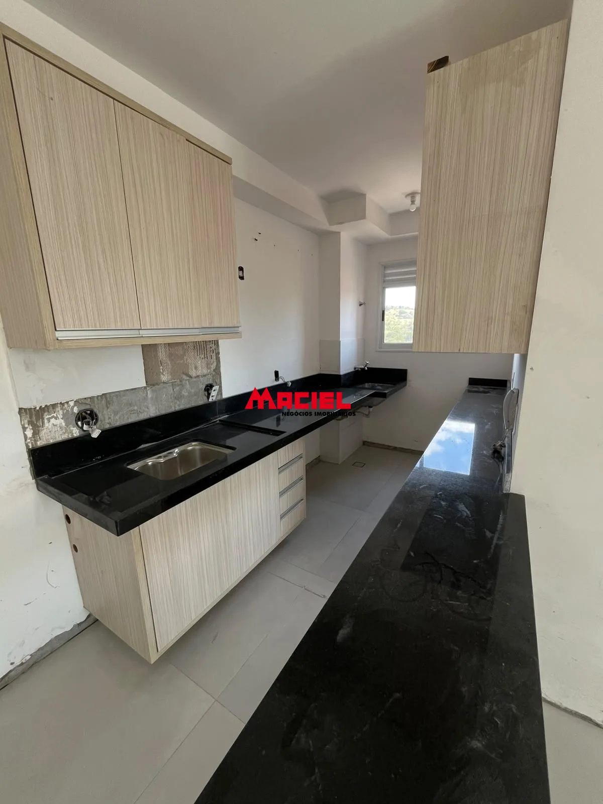 Alugar Apartamento / Padr&atilde;o em S&atilde;o Jos&eacute; dos Campos R$ 1.700,00 - Foto 2