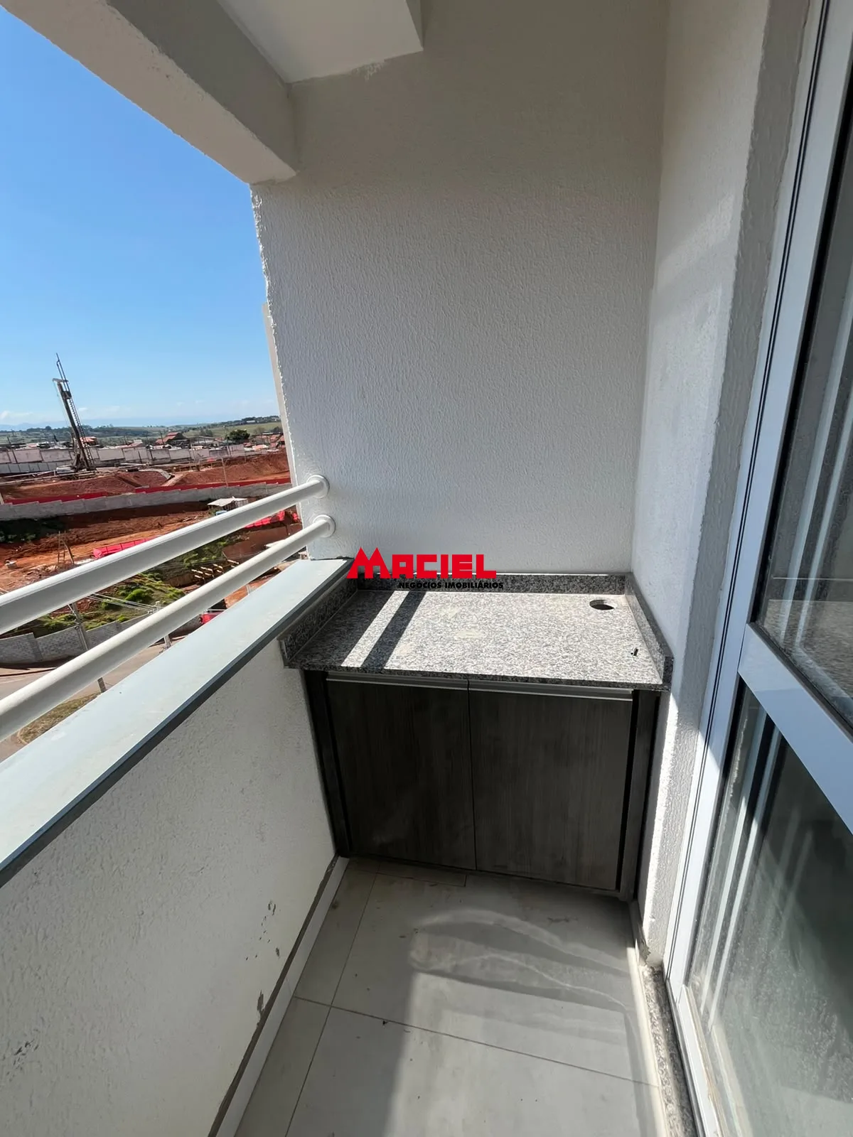 Alugar Apartamento / Padr&atilde;o em S&atilde;o Jos&eacute; dos Campos R$ 1.700,00 - Foto 7