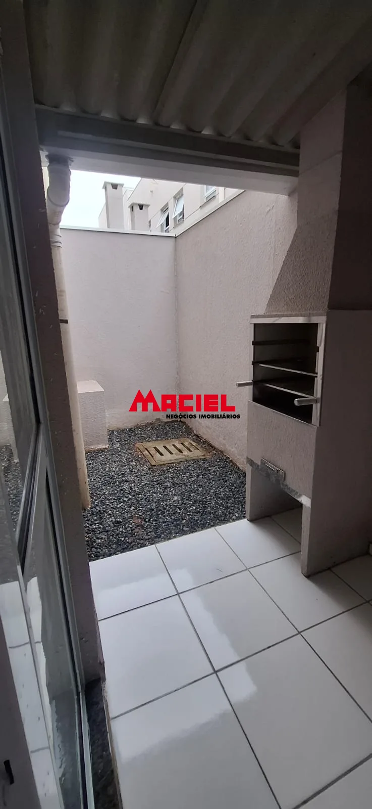 Alugar Casa / Condom&iacute;nio em S&atilde;o Jos&eacute; dos Campos R$ 1.800,00 - Foto 6