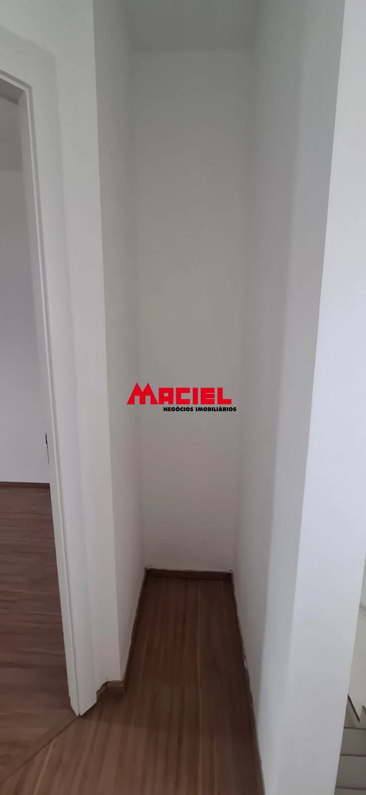 Alugar Casa / Condom&iacute;nio em S&atilde;o Jos&eacute; dos Campos R$ 1.800,00 - Foto 9
