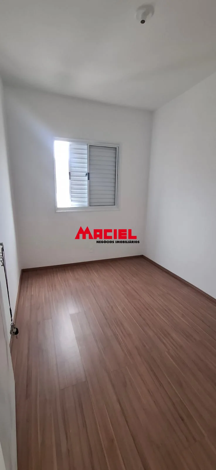 Alugar Casa / Condom&iacute;nio em S&atilde;o Jos&eacute; dos Campos R$ 1.800,00 - Foto 14