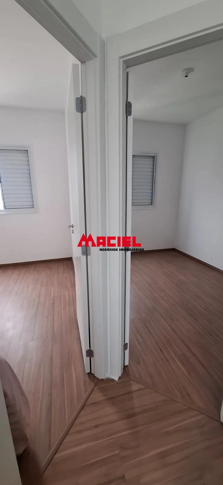 Alugar Casa / Condom&iacute;nio em S&atilde;o Jos&eacute; dos Campos R$ 1.800,00 - Foto 15