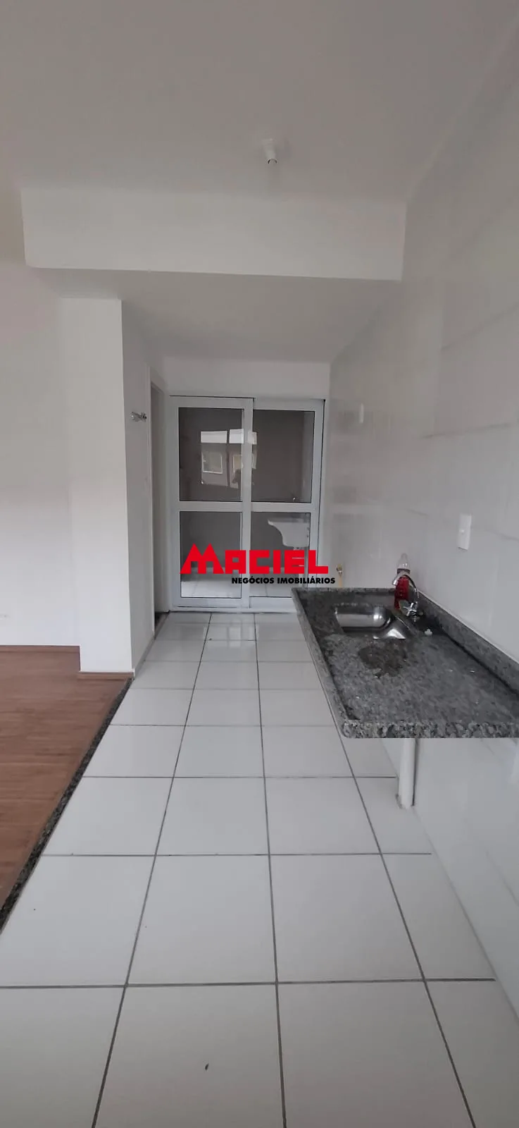Alugar Casa / Condom&iacute;nio em S&atilde;o Jos&eacute; dos Campos R$ 1.800,00 - Foto 17