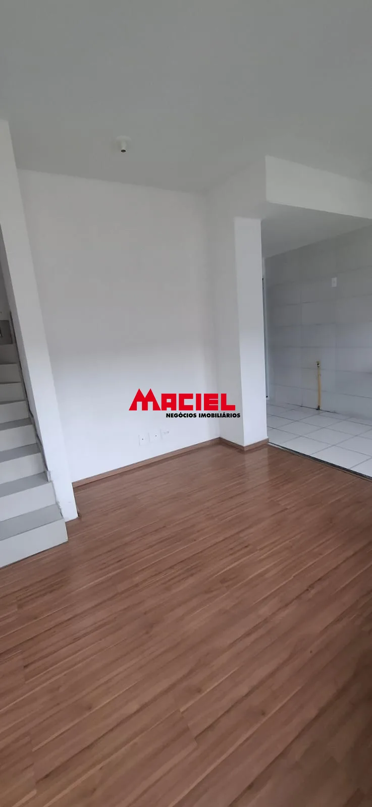 Alugar Casa / Condom&iacute;nio em S&atilde;o Jos&eacute; dos Campos R$ 1.800,00 - Foto 18