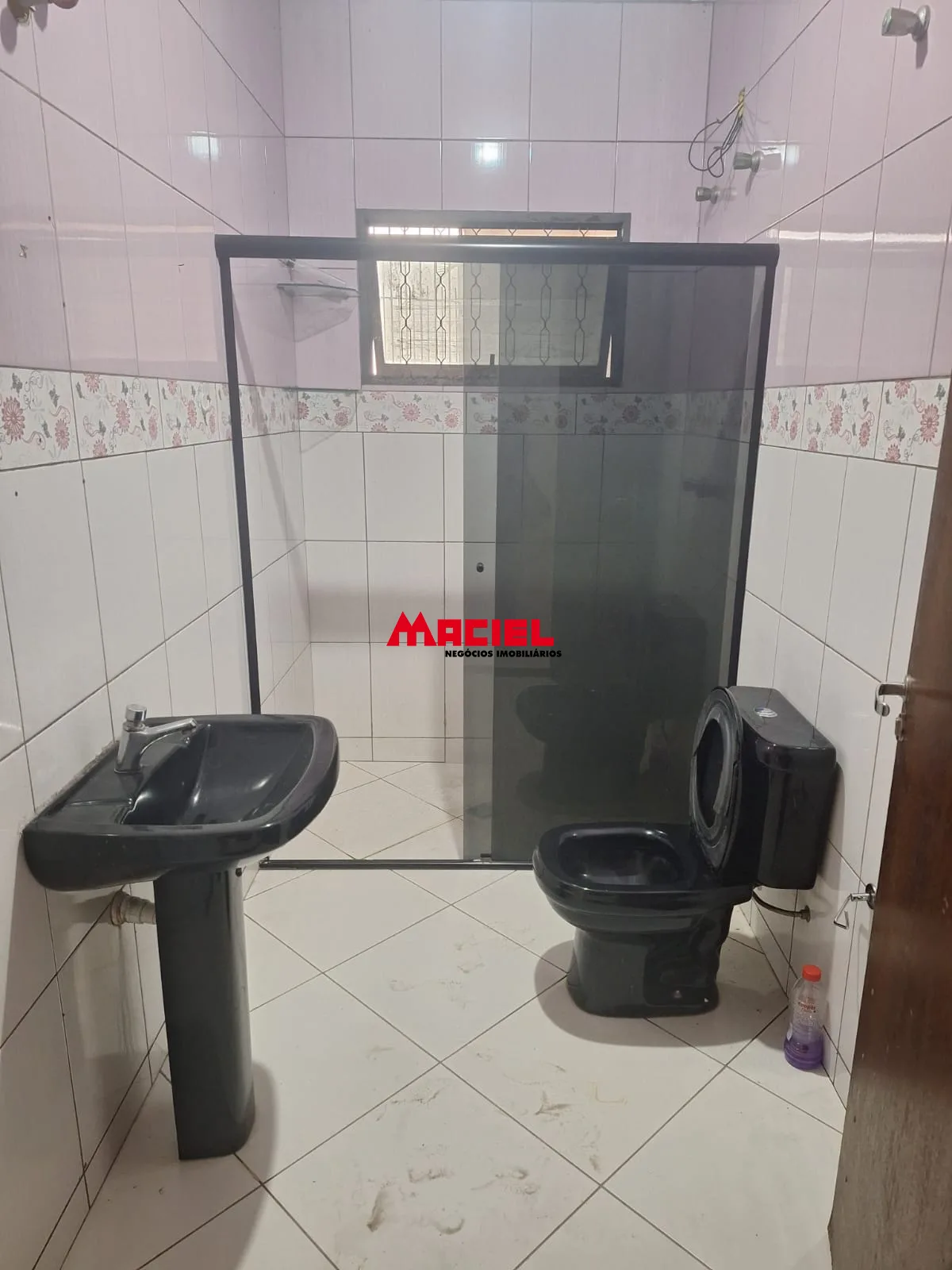 Alugar Casa / Padr&atilde;o em S&atilde;o Jos&eacute; dos Campos R$ 2.200,00 - Foto 10