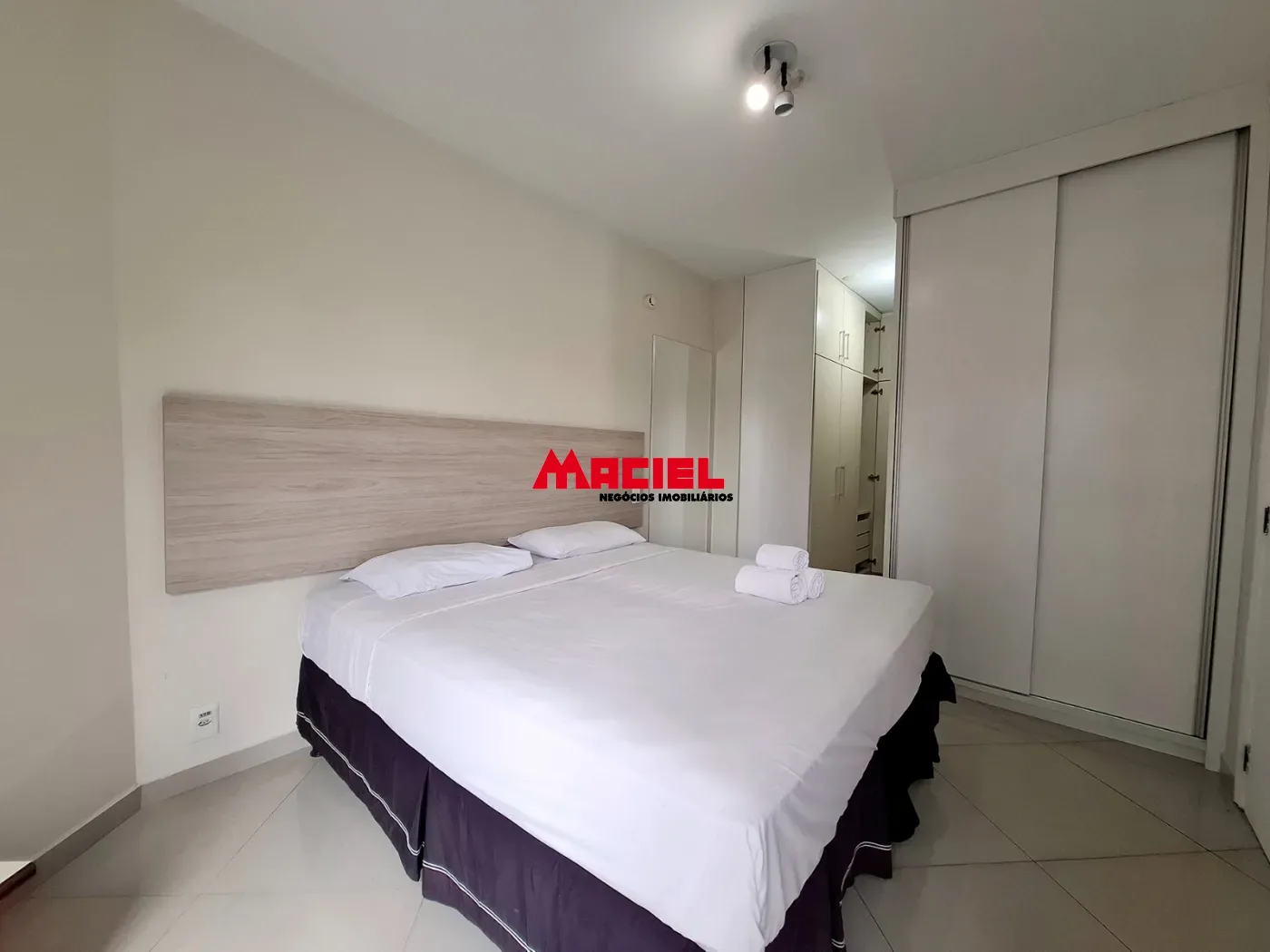 Alugar Apartamento / Mobiliado em S&atilde;o Jos&eacute; dos Campos R$ 3.700,00 - Foto 10