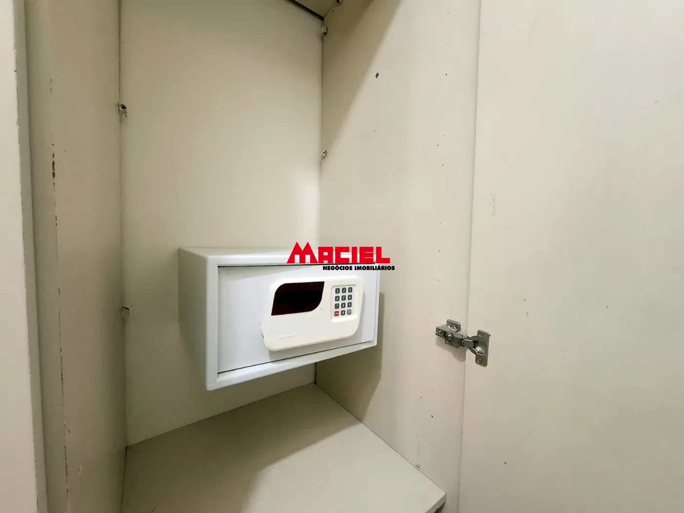 Alugar Apartamento / Mobiliado em S&atilde;o Jos&eacute; dos Campos R$ 3.700,00 - Foto 12