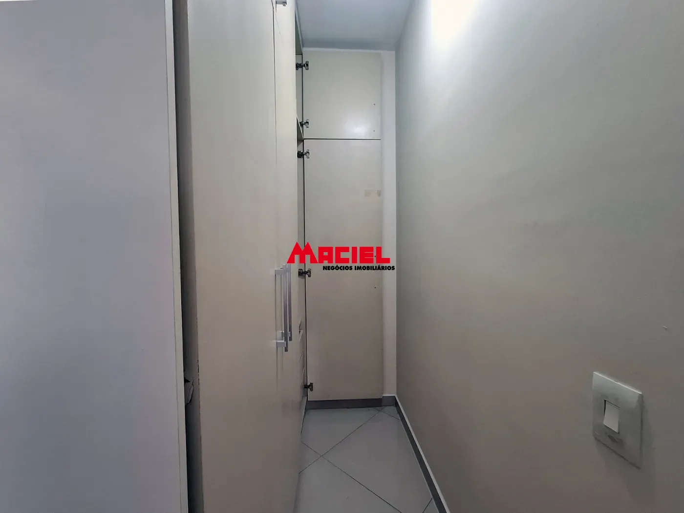 Alugar Apartamento / Mobiliado em S&atilde;o Jos&eacute; dos Campos R$ 3.700,00 - Foto 13
