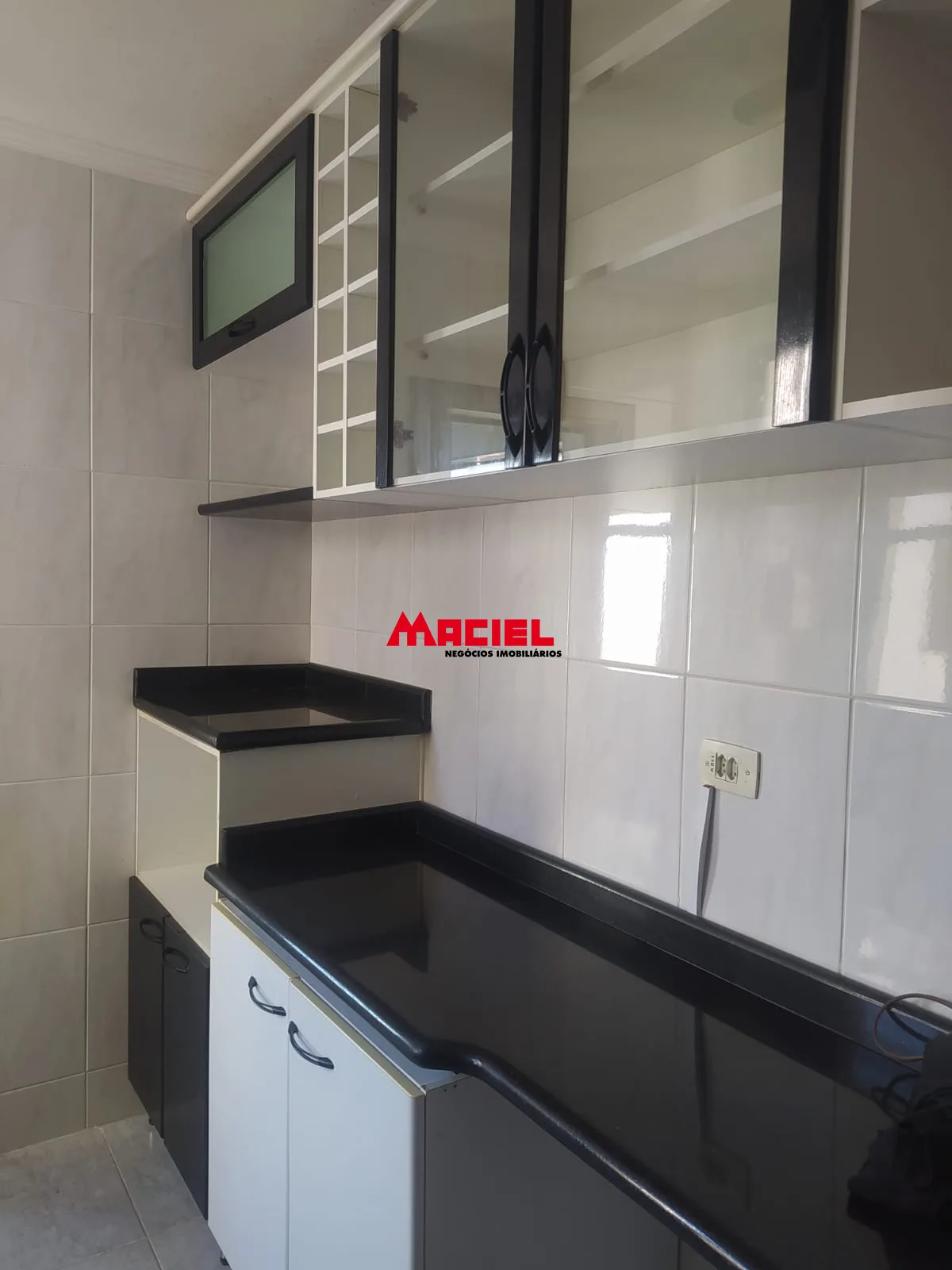 Alugar Apartamento / Cobertura em S&atilde;o Jos&eacute; dos Campos R$ 4.300,00 - Foto 2