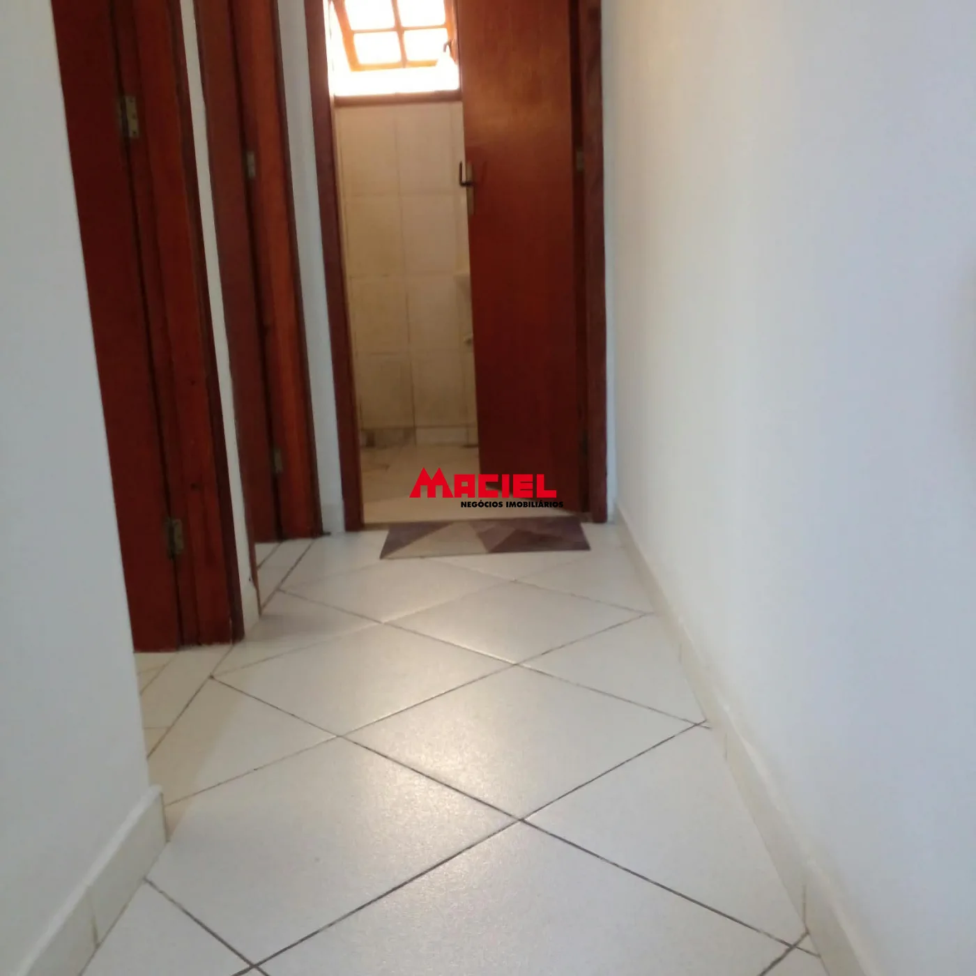 Comprar Casa / Padr&atilde;o em S&atilde;o Jos&eacute; dos Campos R$ 350.000,00 - Foto 3