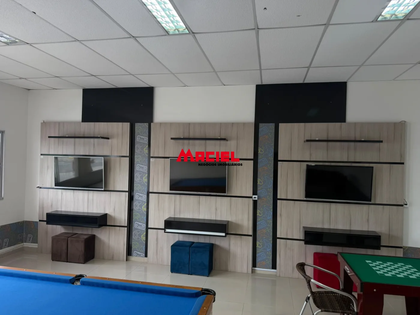 Alugar Apartamento / Padr&atilde;o em S&atilde;o Jos&eacute; dos Campos R$ 2.000,00 - Foto 3