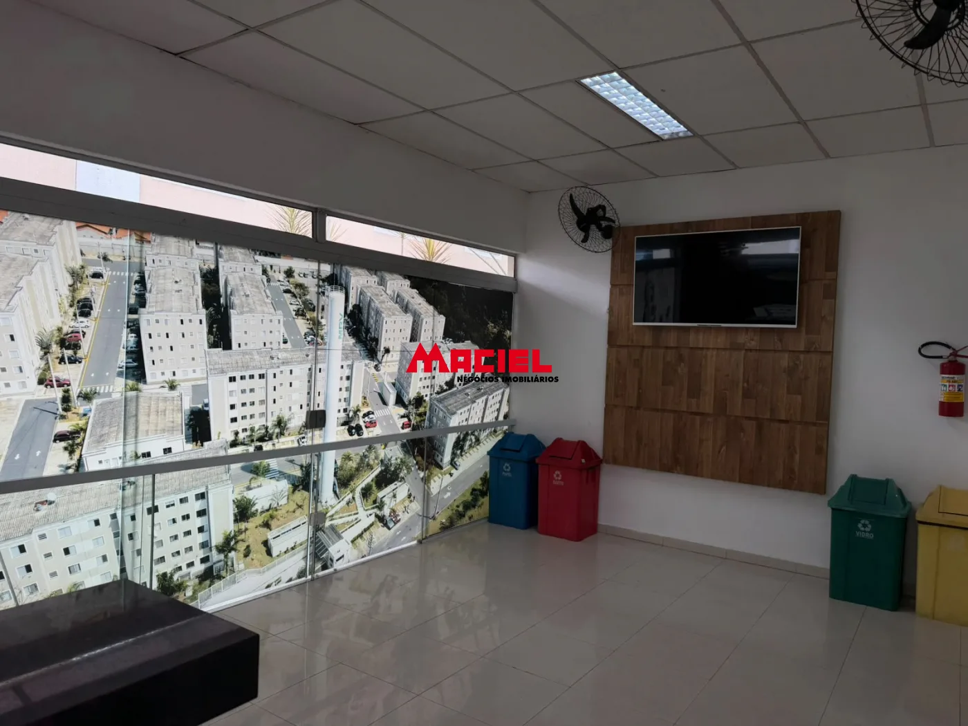 Alugar Apartamento / Padr&atilde;o em S&atilde;o Jos&eacute; dos Campos R$ 2.000,00 - Foto 9