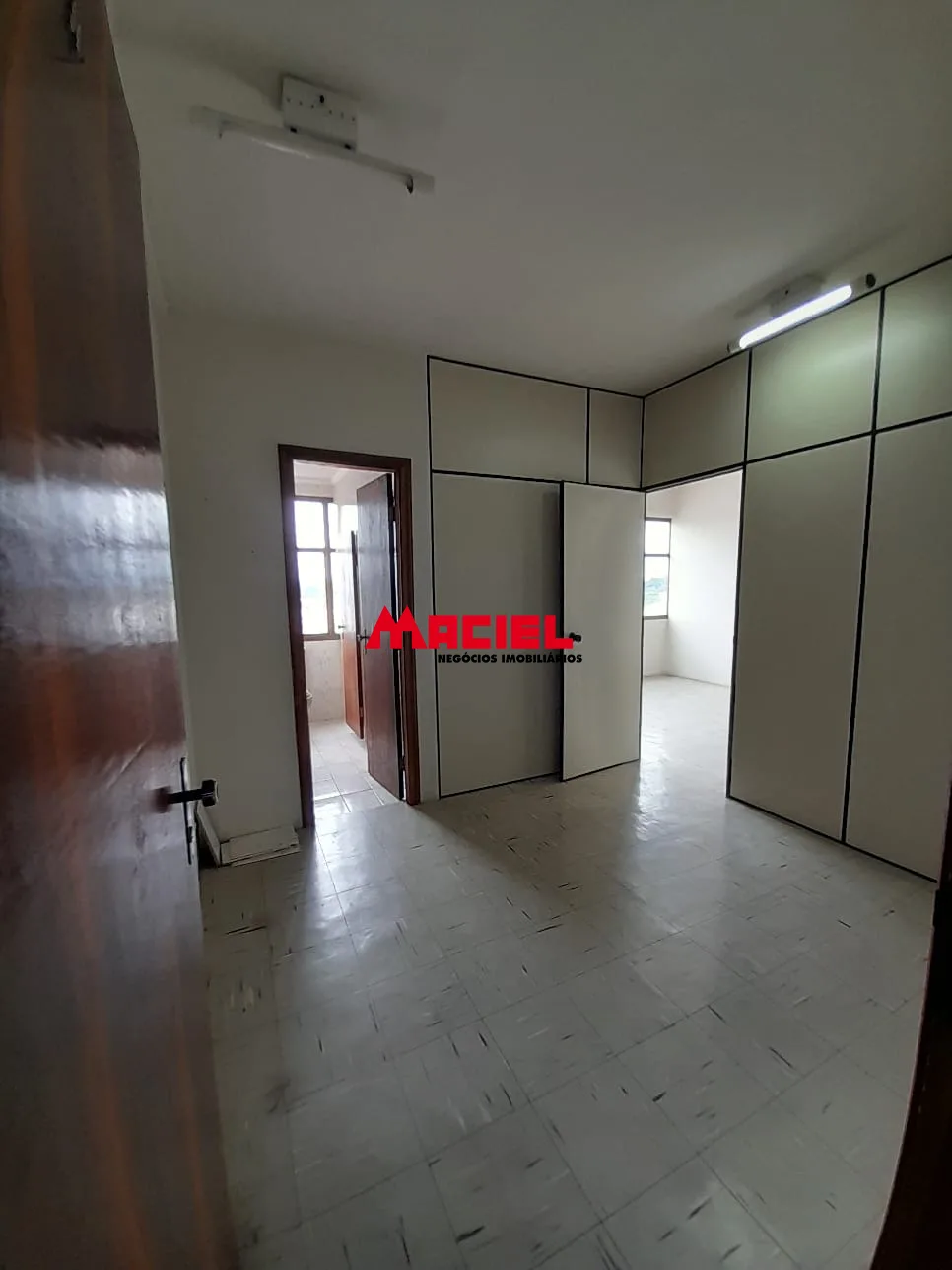 Comprar Comercial / Sala em Jacare&iacute; R$ 130.000,00 - Foto 5