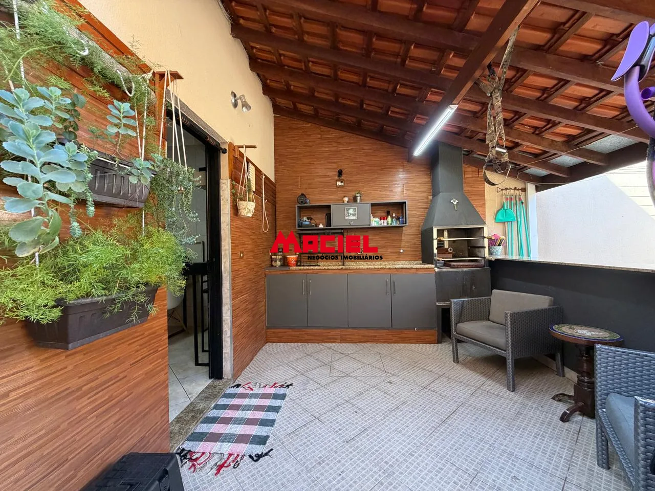 Comprar Casa / Padr&atilde;o em S&atilde;o Jos&eacute; dos Campos R$ 700.000,00 - Foto 1