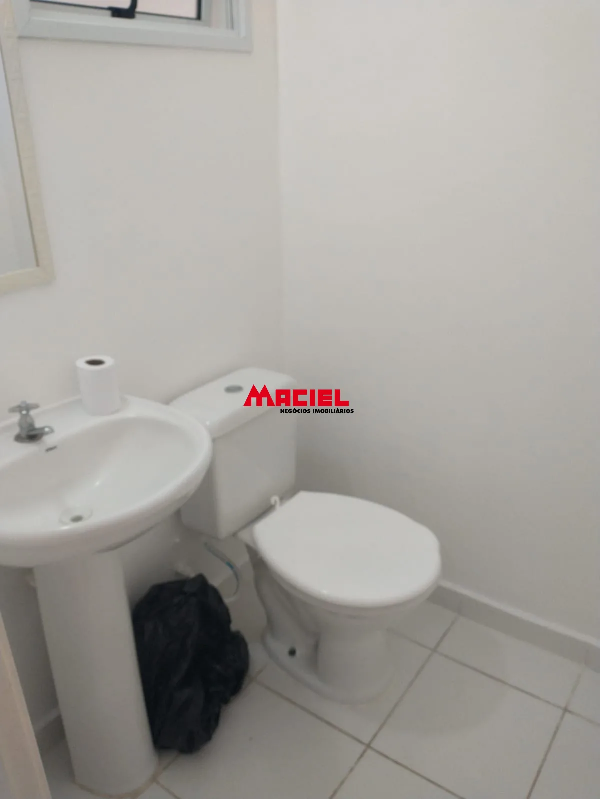 Alugar Casa / Condom&iacute;nio em S&atilde;o Jos&eacute; dos Campos R$ 2.300,00 - Foto 10