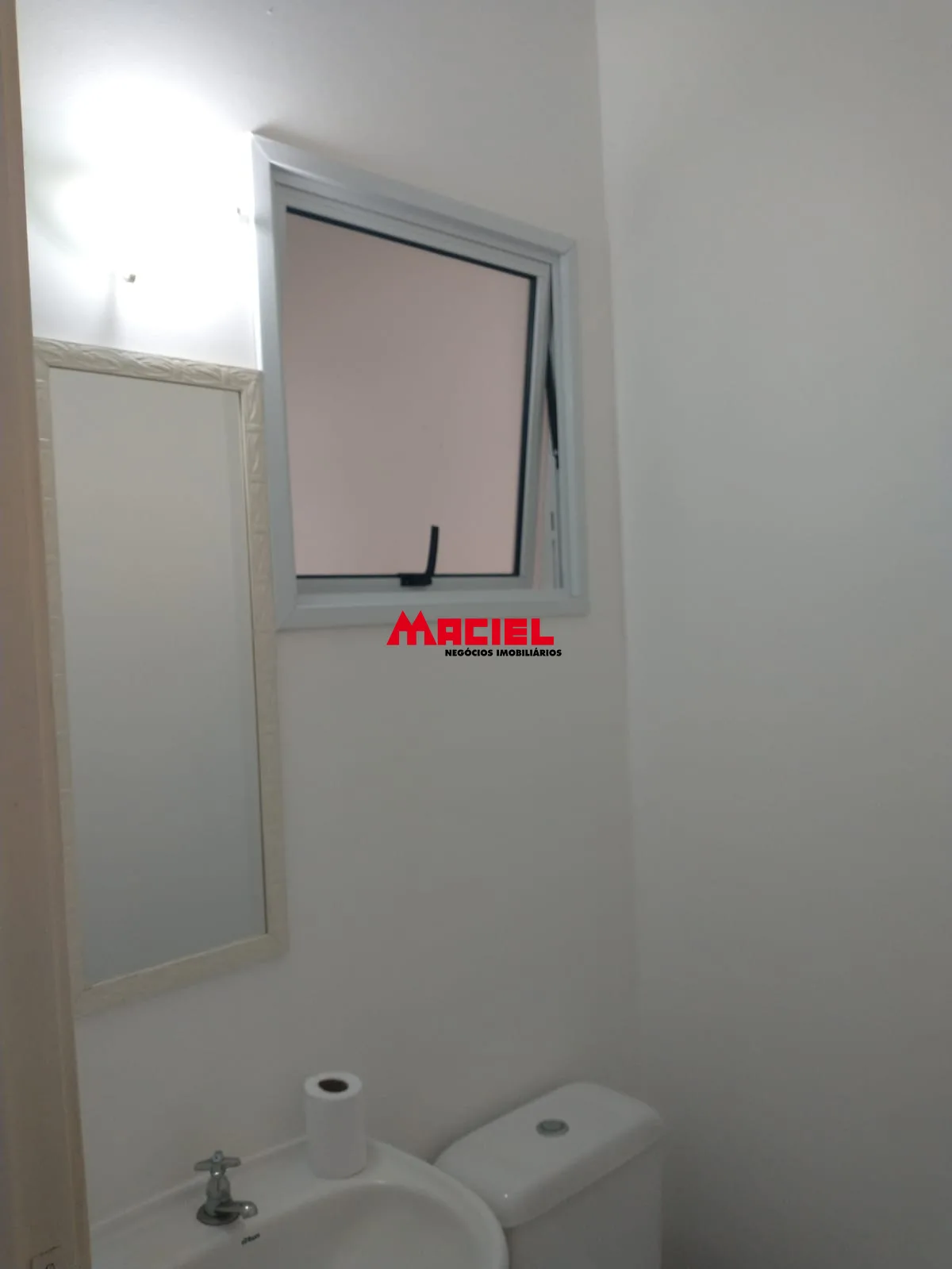 Alugar Casa / Condom&iacute;nio em S&atilde;o Jos&eacute; dos Campos R$ 2.300,00 - Foto 11