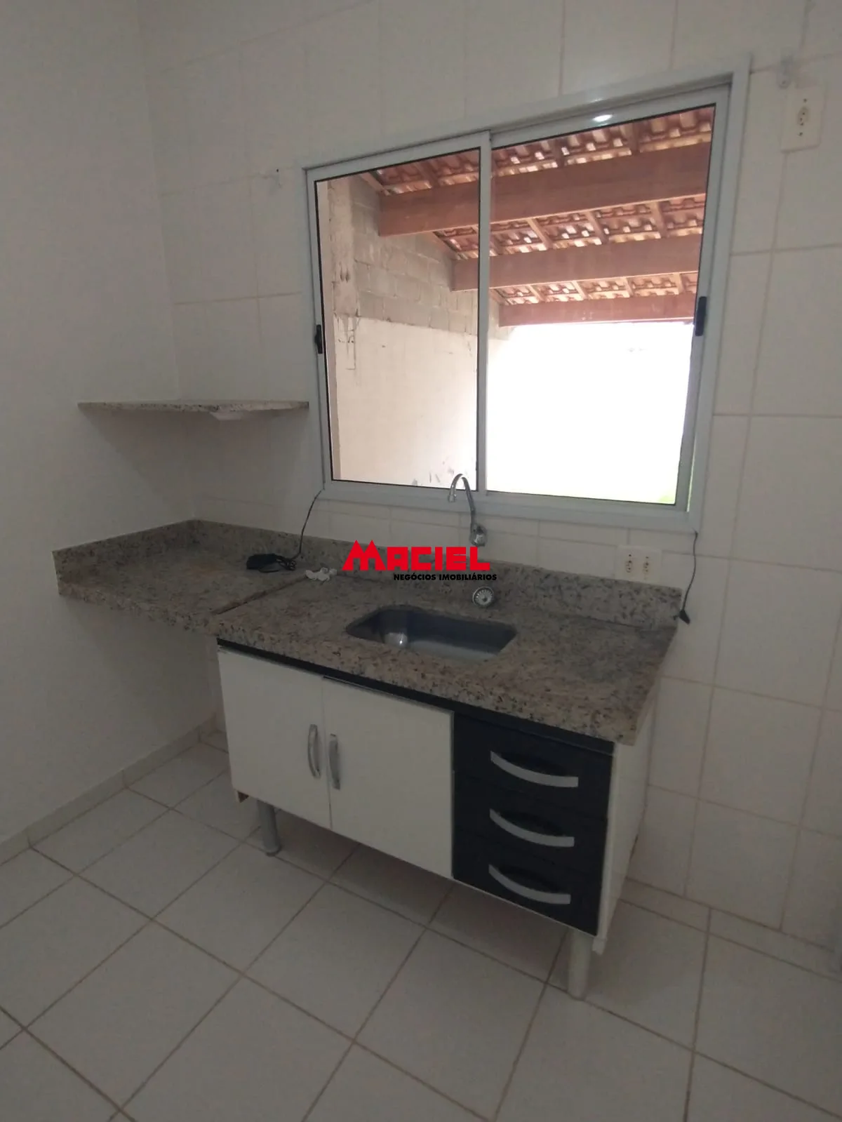 Alugar Casa / Condom&iacute;nio em S&atilde;o Jos&eacute; dos Campos R$ 2.300,00 - Foto 14
