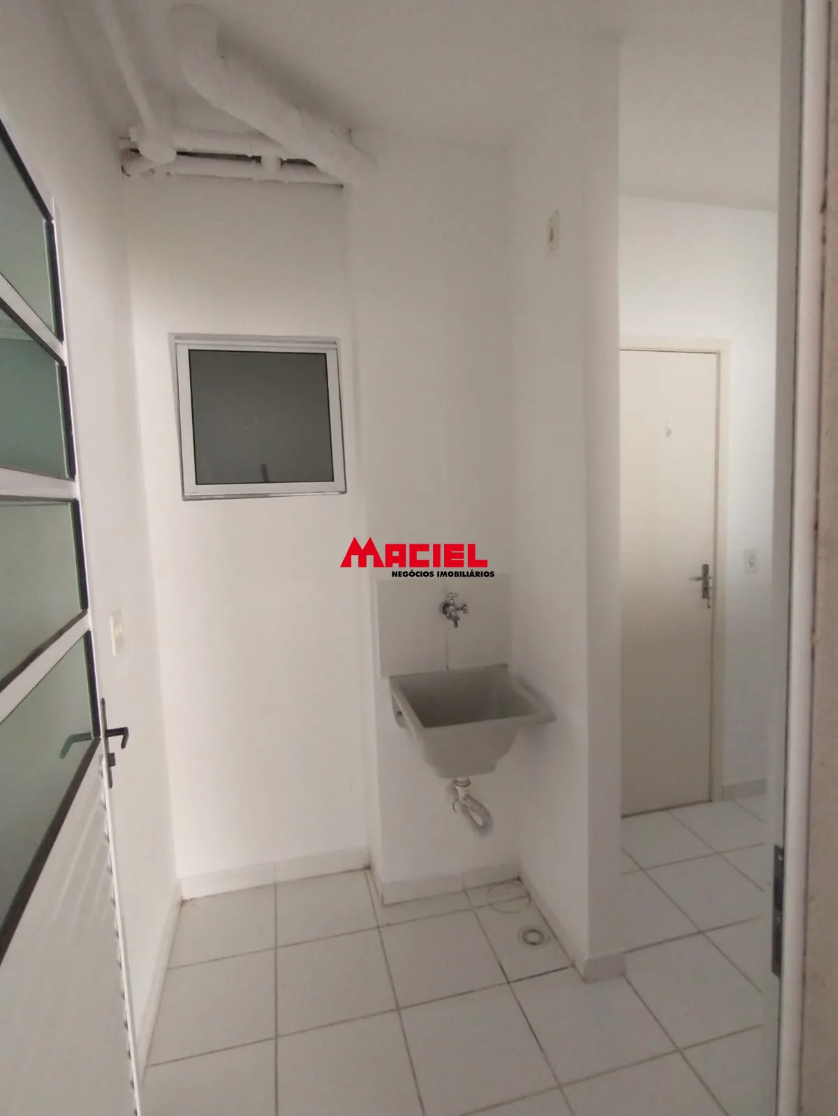 Alugar Casa / Condom&iacute;nio em S&atilde;o Jos&eacute; dos Campos R$ 2.300,00 - Foto 15