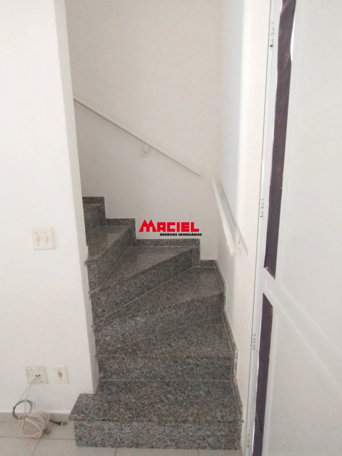 Alugar Casa / Condom&iacute;nio em S&atilde;o Jos&eacute; dos Campos R$ 2.300,00 - Foto 29