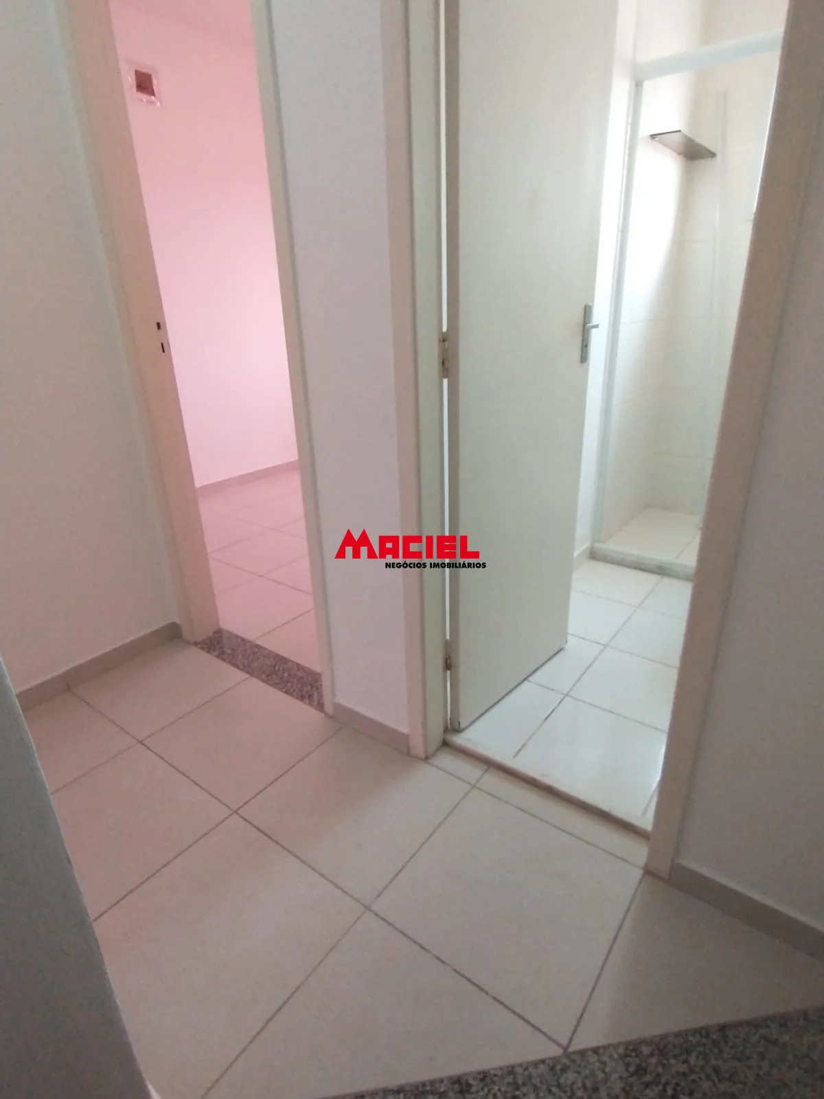 Alugar Casa / Condom&iacute;nio em S&atilde;o Jos&eacute; dos Campos R$ 2.300,00 - Foto 31