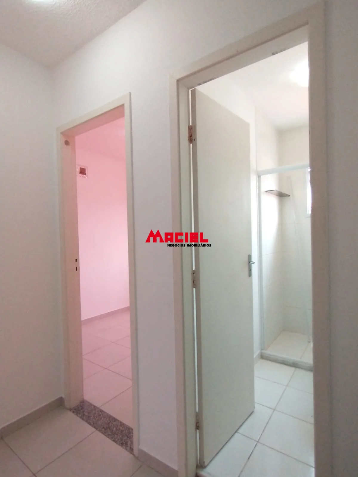 Alugar Casa / Condom&iacute;nio em S&atilde;o Jos&eacute; dos Campos R$ 2.300,00 - Foto 32