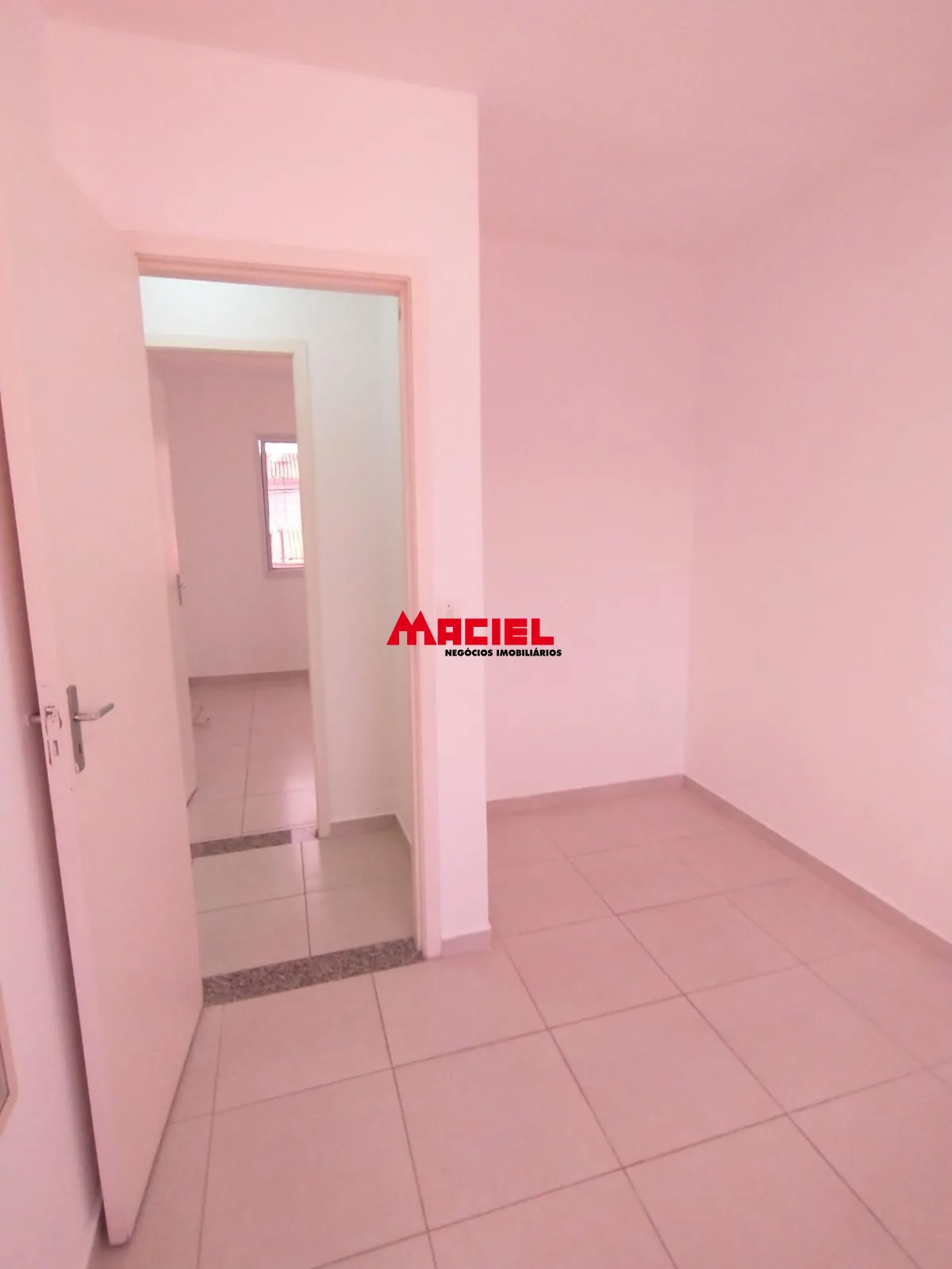 Alugar Casa / Condom&iacute;nio em S&atilde;o Jos&eacute; dos Campos R$ 2.300,00 - Foto 44