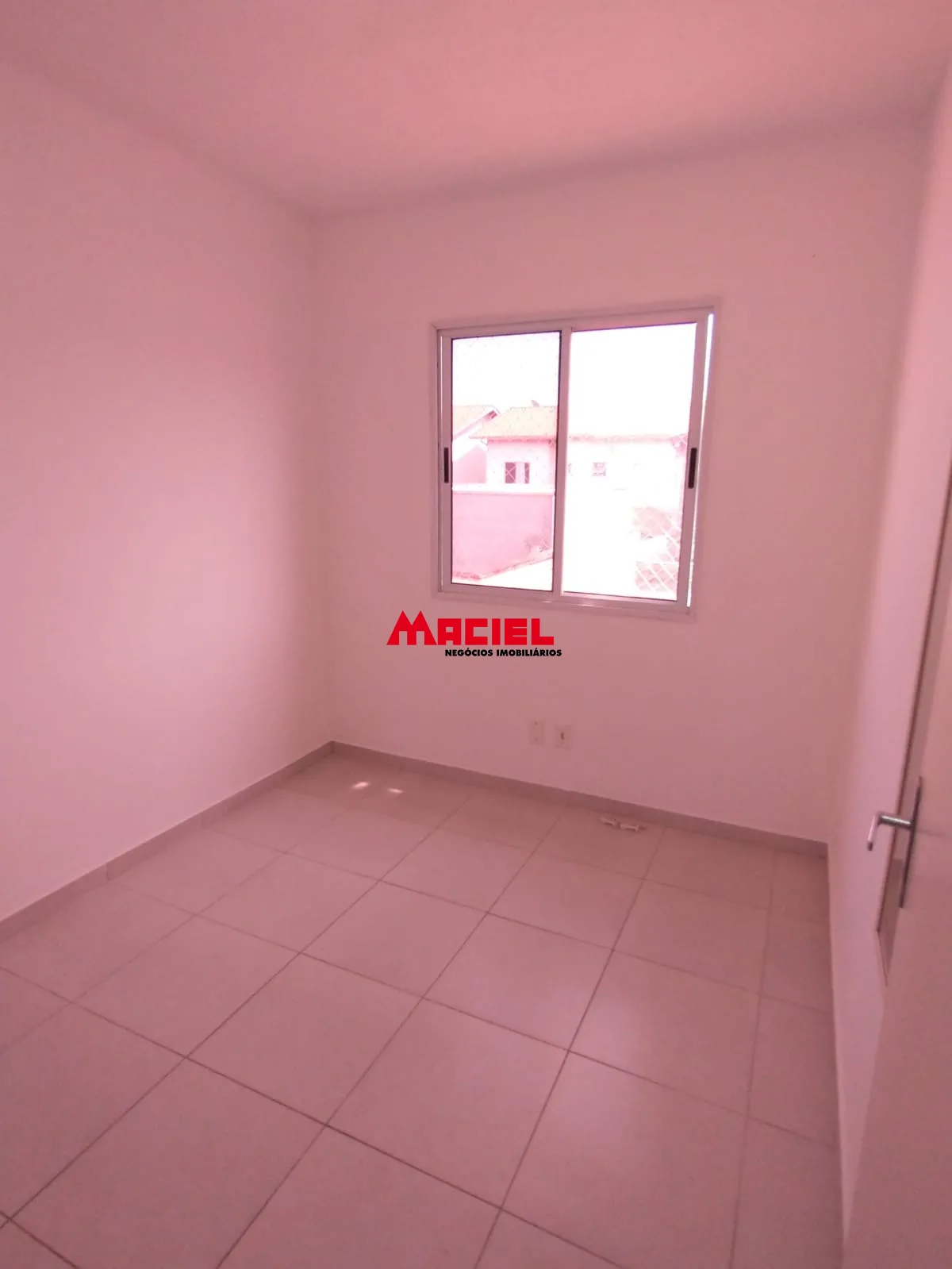 Alugar Casa / Condom&iacute;nio em S&atilde;o Jos&eacute; dos Campos R$ 2.300,00 - Foto 46