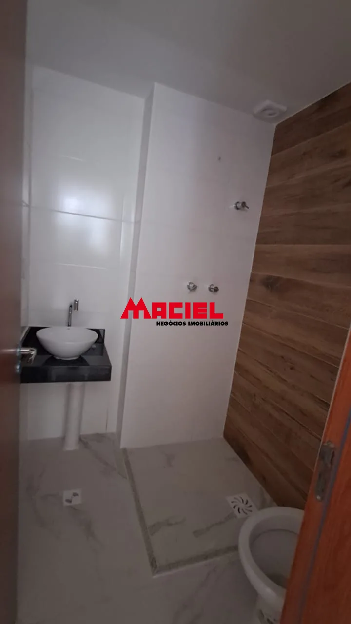 Alugar Apartamento / Padr&atilde;o em S&atilde;o Jos&eacute; dos Campos R$ 2.200,00 - Foto 3