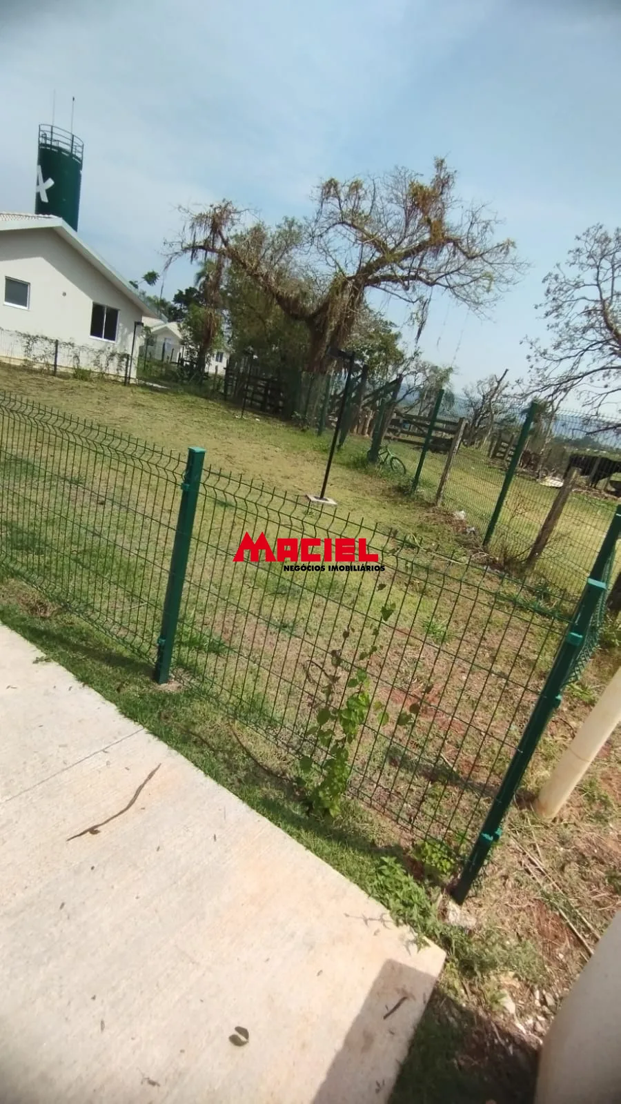 Alugar Casa / Condom&iacute;nio em Ca&ccedil;apava R$ 1.350,00 - Foto 5