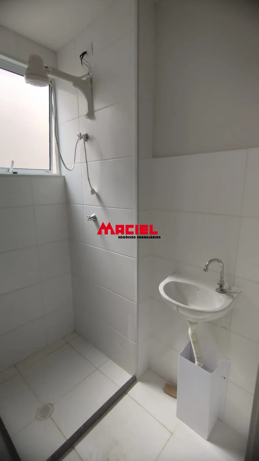 Alugar Casa / Condom&iacute;nio em Ca&ccedil;apava R$ 1.350,00 - Foto 6
