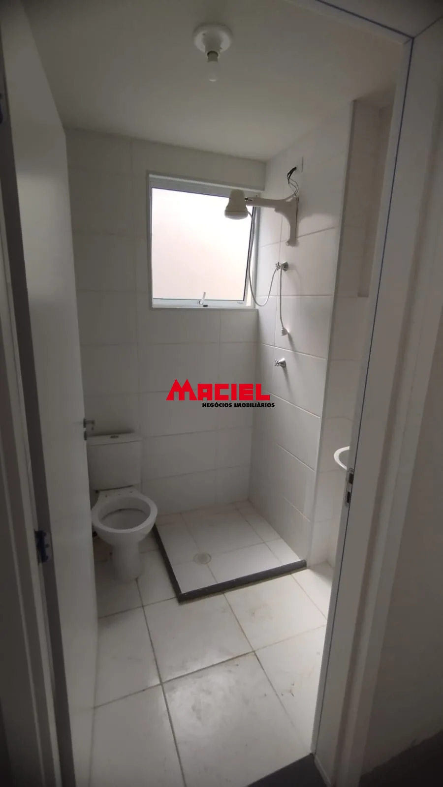 Alugar Casa / Condom&iacute;nio em Ca&ccedil;apava R$ 1.350,00 - Foto 7