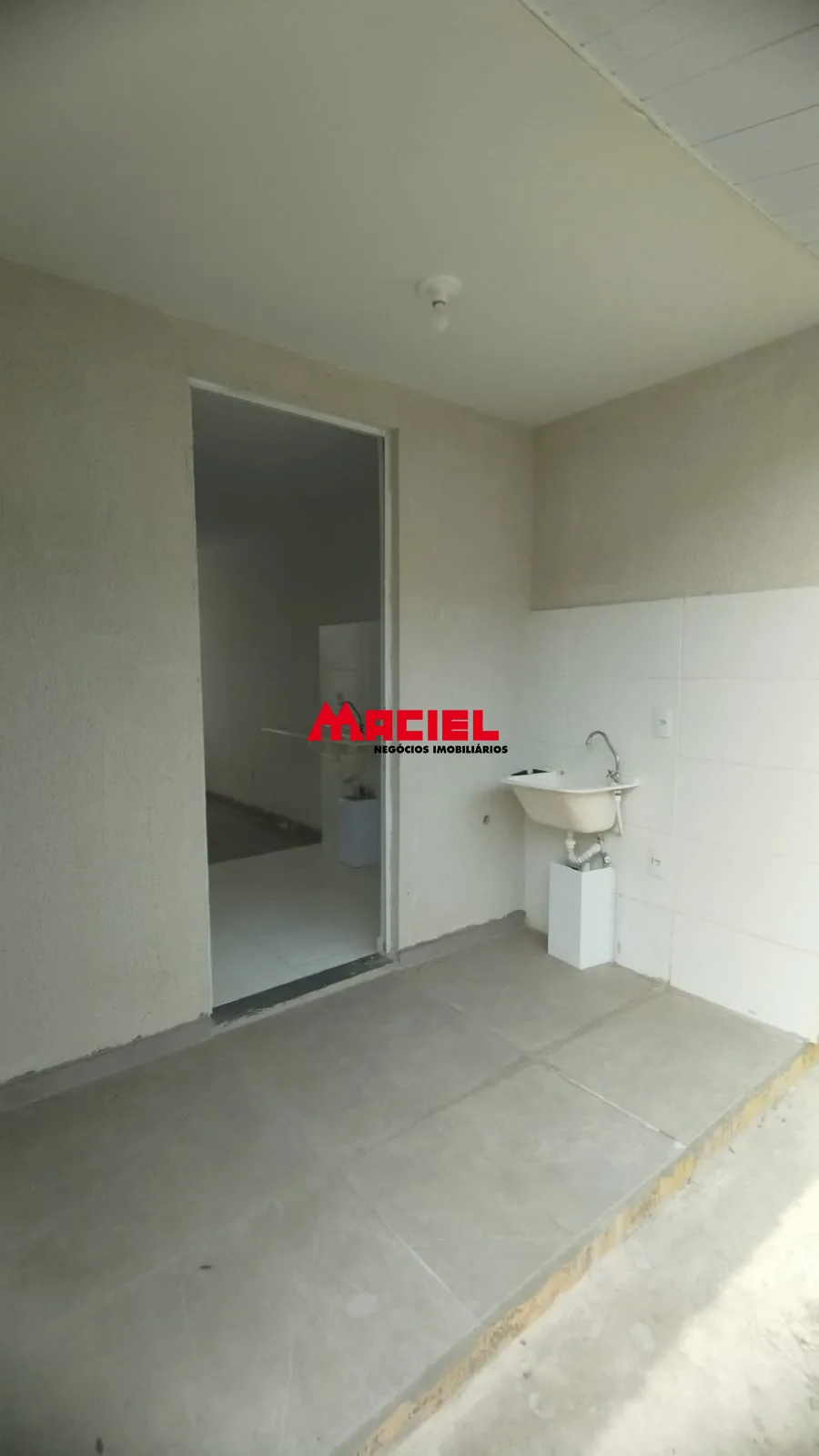 Alugar Casa / Condom&iacute;nio em Ca&ccedil;apava R$ 1.350,00 - Foto 18