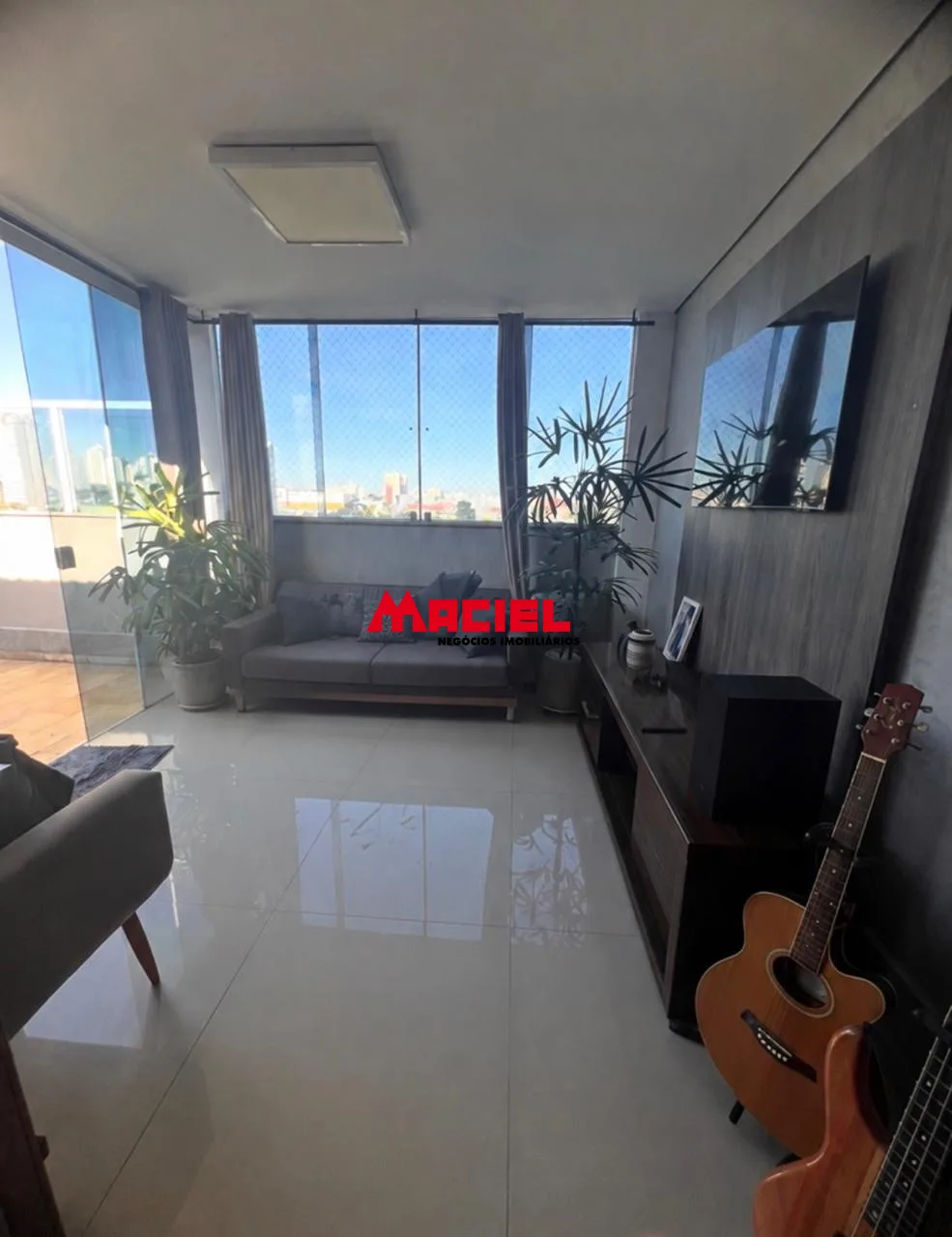 Alugar Apartamento / Padr&atilde;o em S&atilde;o Jos&eacute; dos Campos R$ 2.550,00 - Foto 14