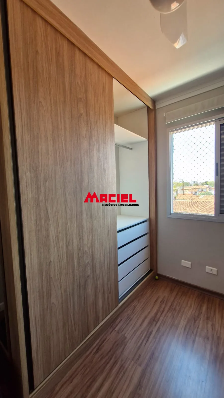 Alugar Apartamento / Padr&atilde;o em S&atilde;o Jos&eacute; dos Campos R$ 3.200,00 - Foto 3