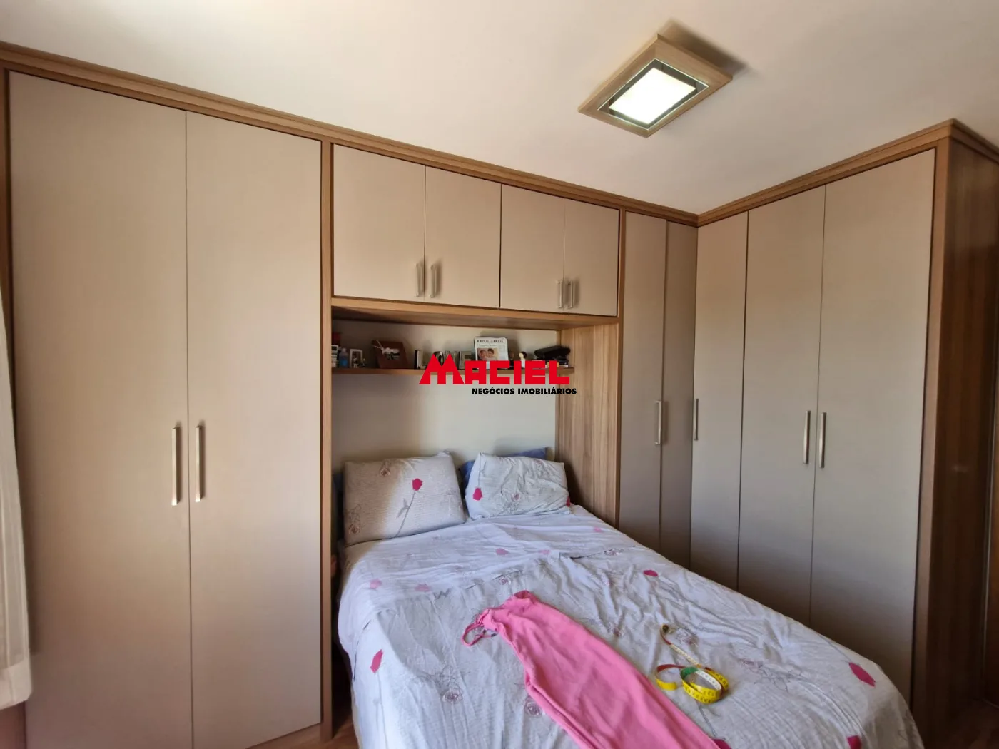 Alugar Apartamento / Padr&atilde;o em S&atilde;o Jos&eacute; dos Campos R$ 3.200,00 - Foto 4