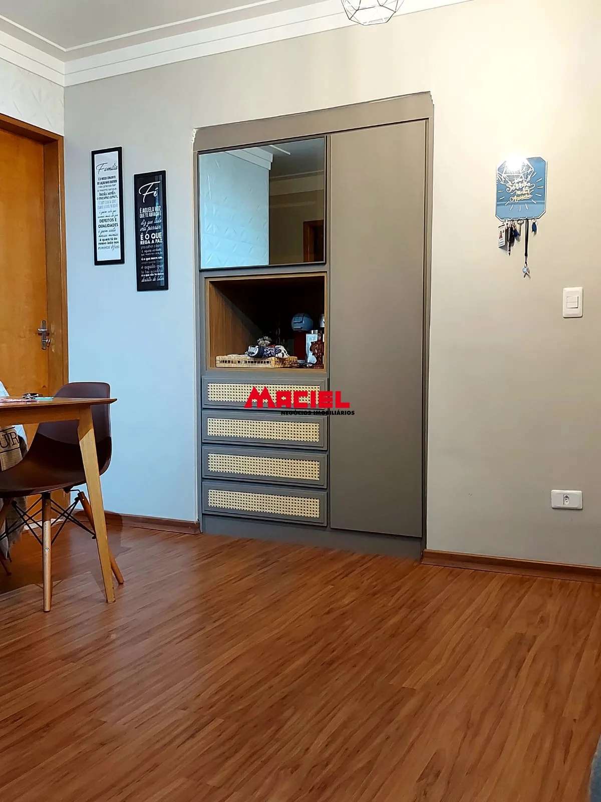 Alugar Apartamento / Padr&atilde;o em S&atilde;o Jos&eacute; dos Campos R$ 3.200,00 - Foto 11