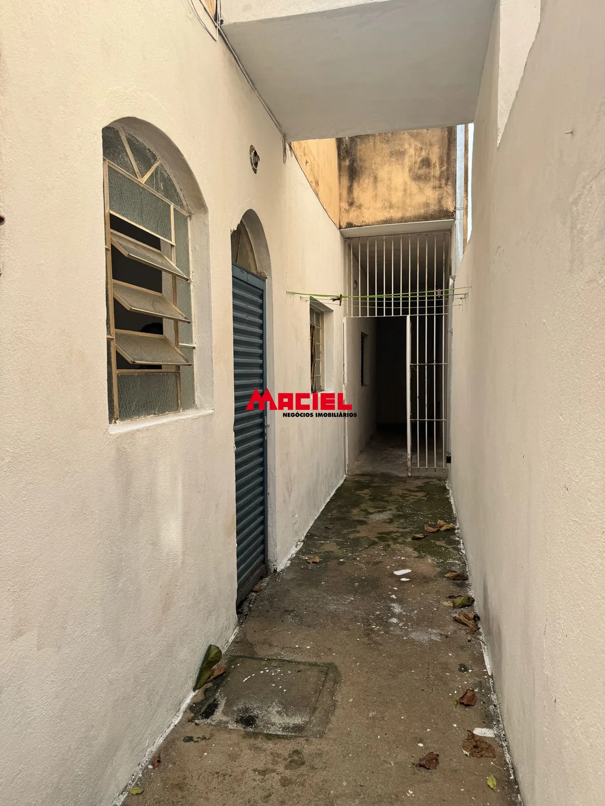 Alugar Casa / Padr&atilde;o em S&atilde;o Jos&eacute; dos Campos R$ 1.600,00 - Foto 2