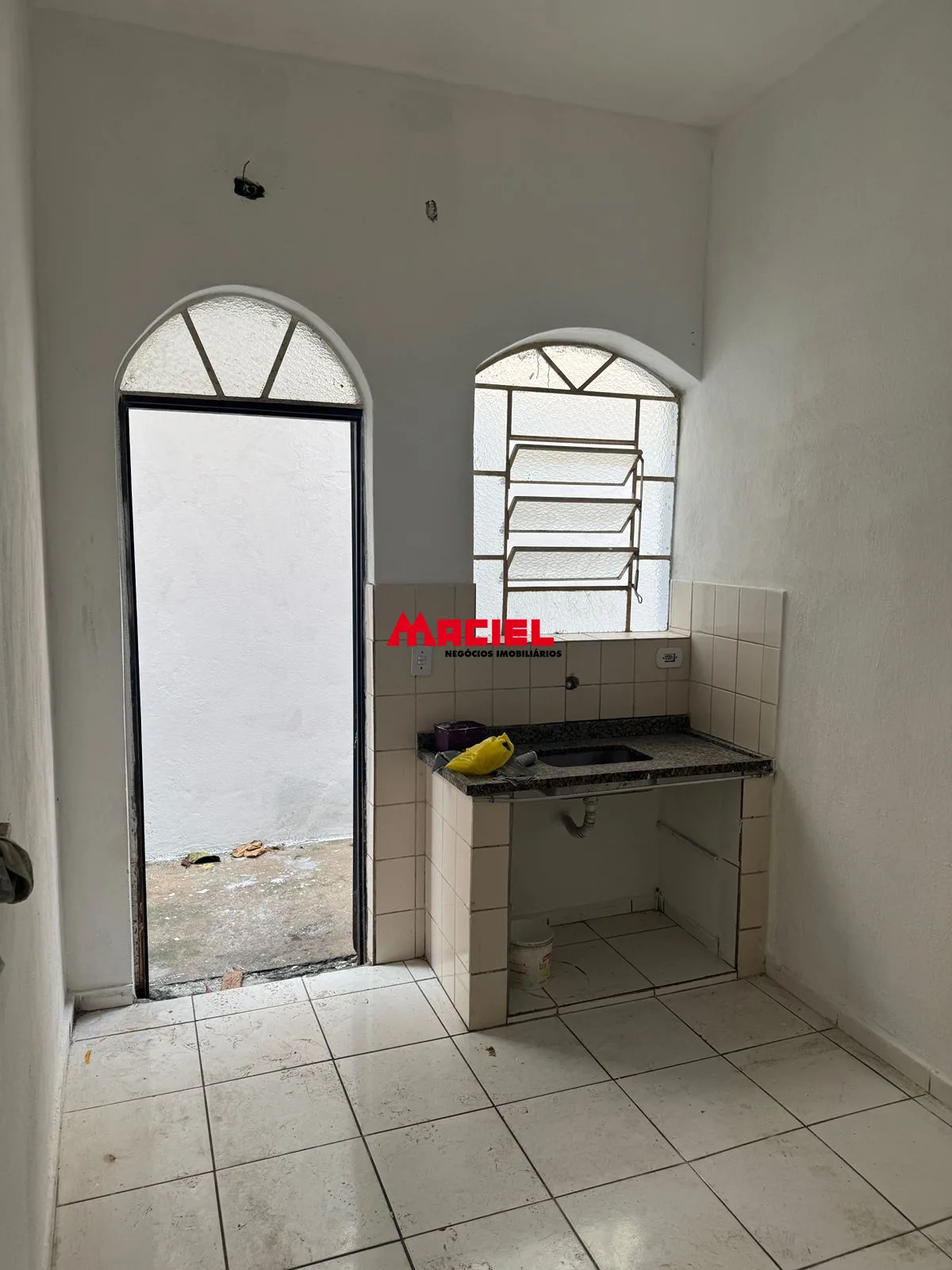 Alugar Casa / Padr&atilde;o em S&atilde;o Jos&eacute; dos Campos R$ 1.600,00 - Foto 6